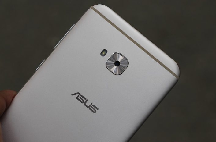 ASUS ZenFone 4  Selfie Lite apparaît avec l’affichage HD, Snapdragon 425 et 3 Go de RAM