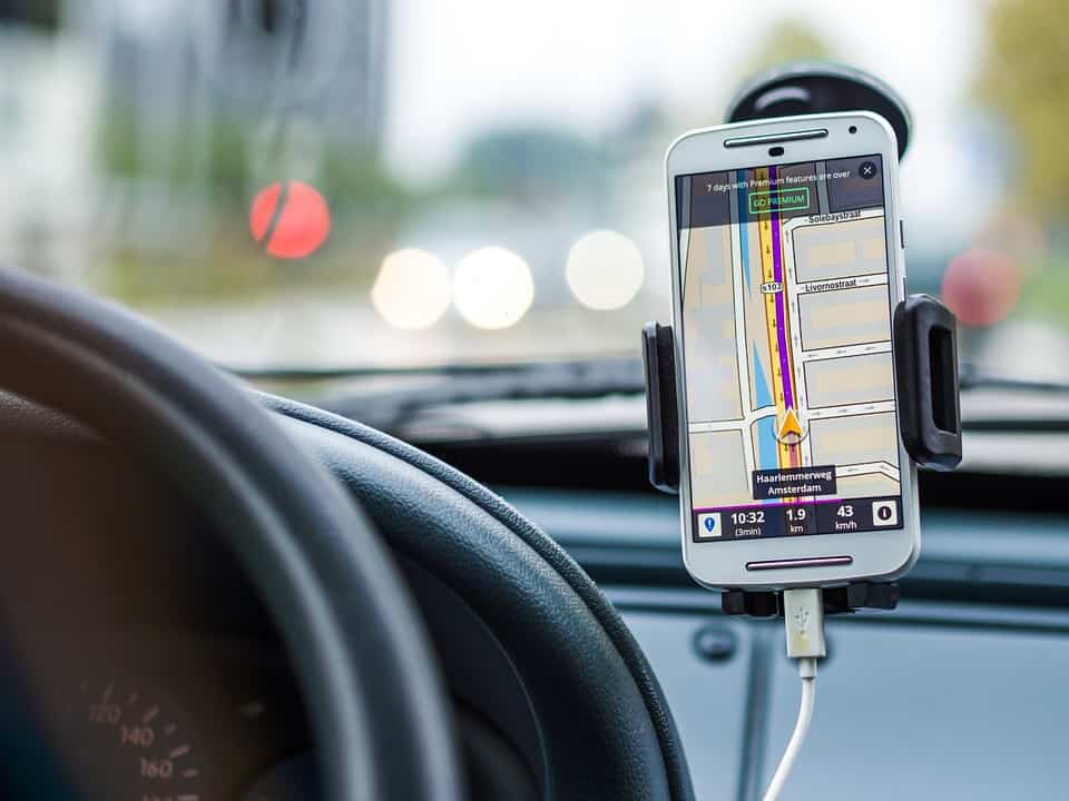 À partir du 1er novembre, Waze, Coyote et TomTom n’afficheront plus certains contrôles de police